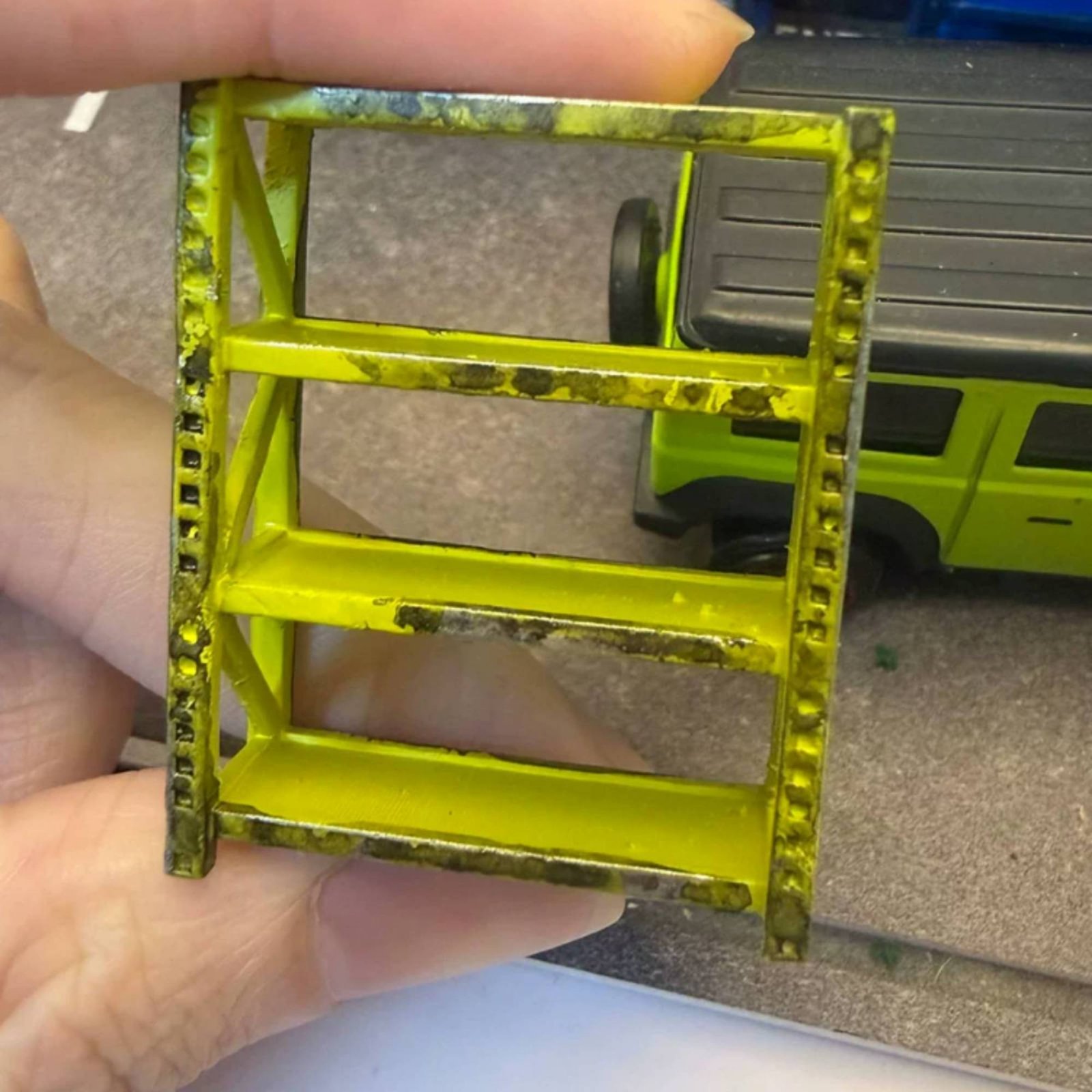 Auto Repair Shop In - ชั้นวางของในโรงรถขนาด 1/64 ดีไซน์สมจริง ชั้นวางโชว์สำหรับร้านซ่อมรถ ชั้นวางโมเดลจำลอง อุปกรณ์ตกแต่งฉาก